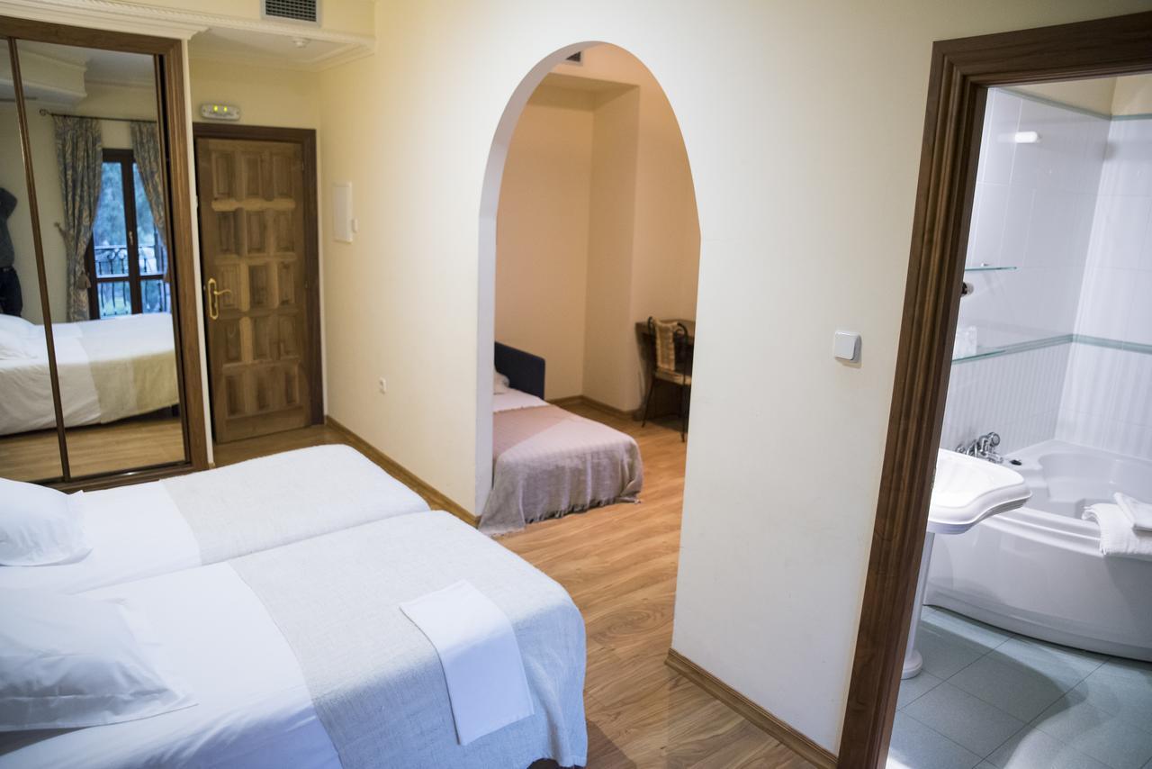 Complejo Hostelero Paladium Villamartín Екстериор снимка