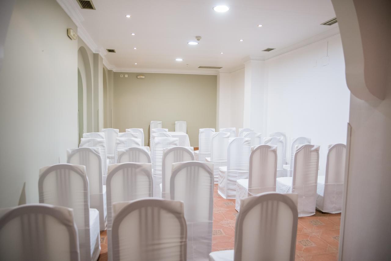 Complejo Hostelero Paladium Villamartín Екстериор снимка