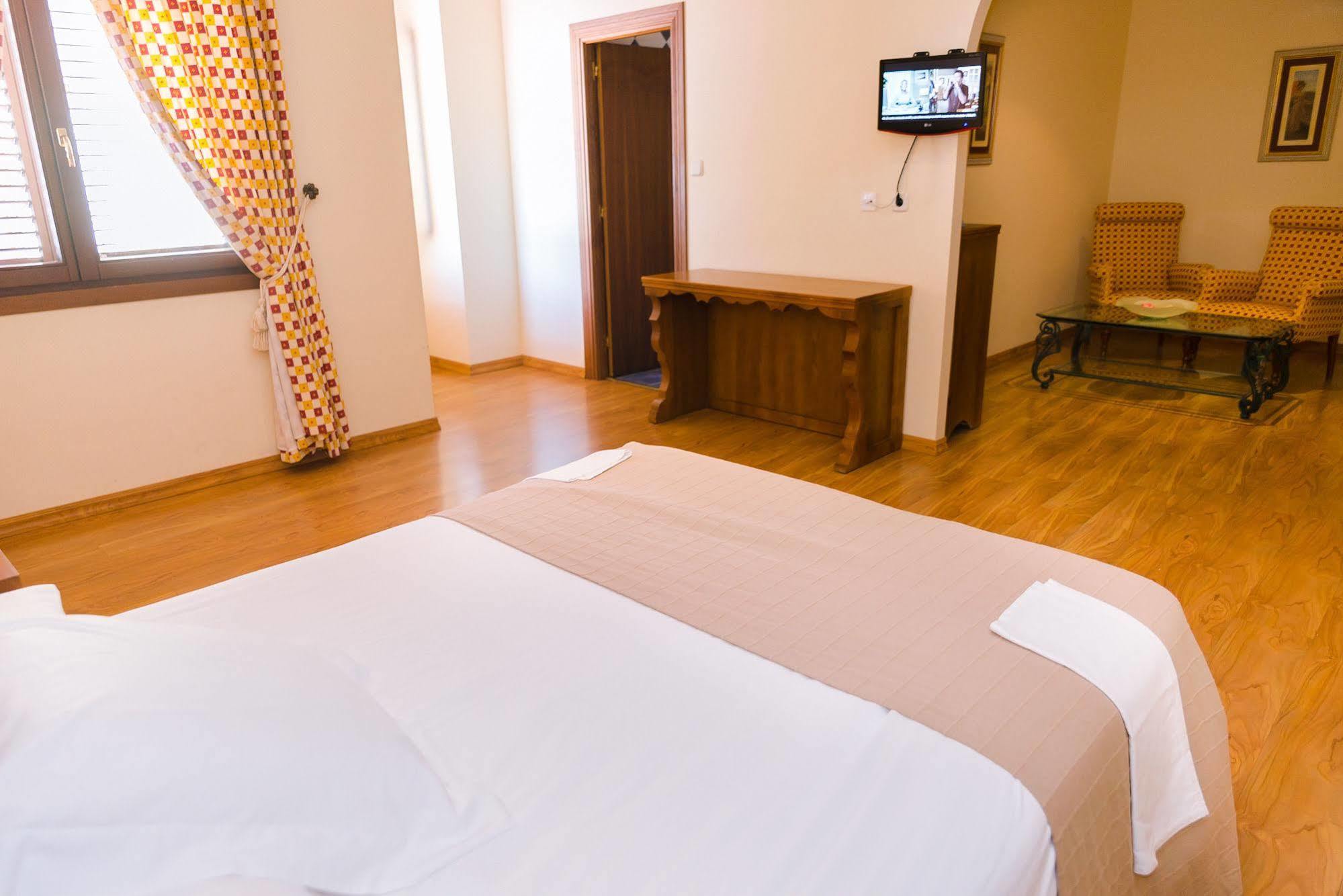 Complejo Hostelero Paladium Villamartín Екстериор снимка